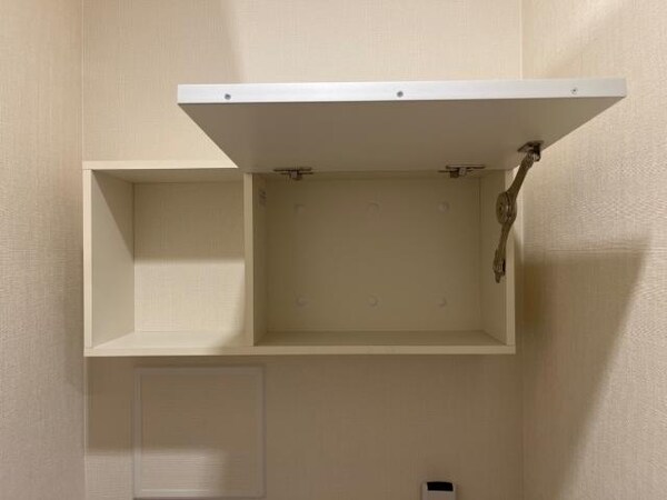 収納(トイレ上段収納)