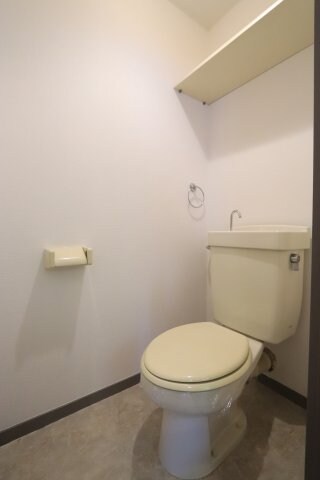 物件内観写真8　(※別部屋のお写真で、現況優先と致します。)