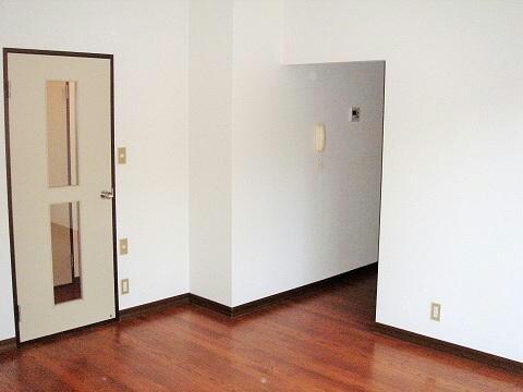 物件内観写真3　(室内写真は別部屋の写真です。)