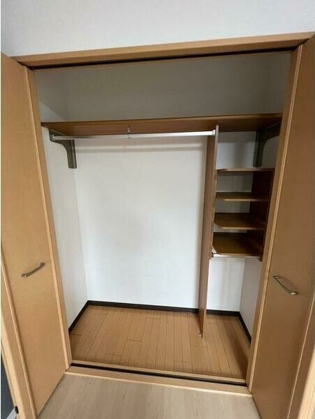 物件内観写真9　(クローゼット)