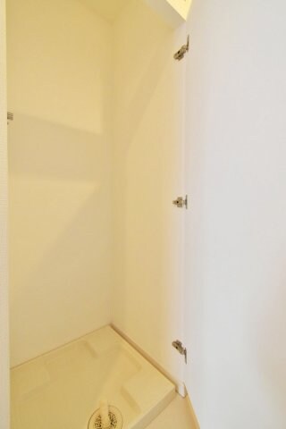 物件内観写真14　(室内洗濯機置き場)