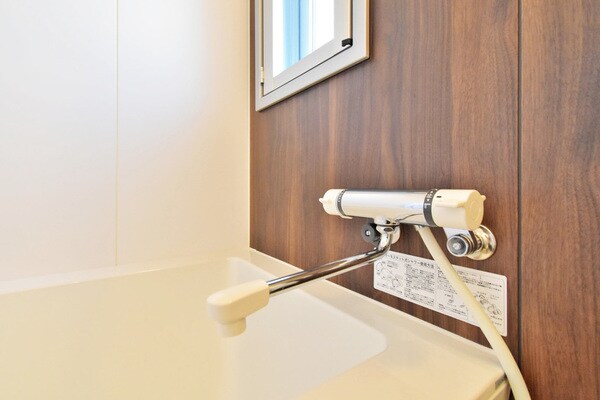 物件内観写真14　(洗濯機置場)