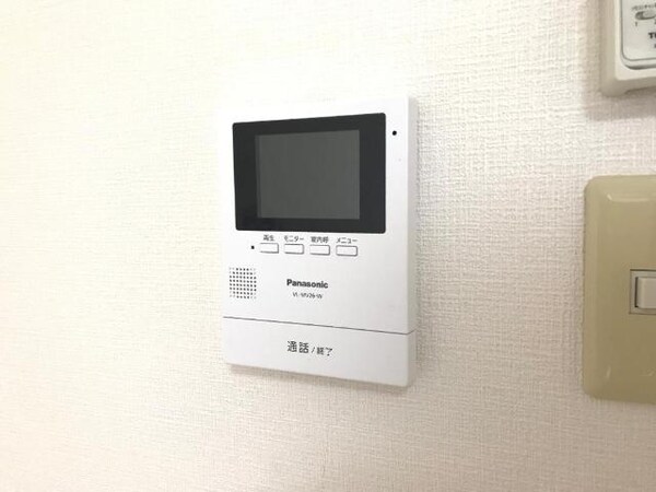 内装他(カメラ付インターホン)
