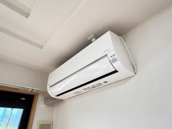 建物設備(エアコン)