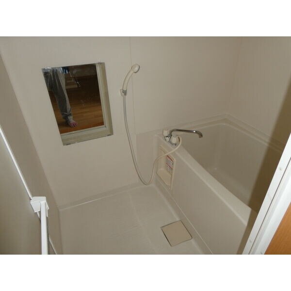 物件内観写真6　(室内写真は別部屋の写真です。)