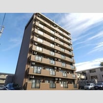 名鉄常滑線・空港線 新舞子駅 8階建 築20年の外観写真