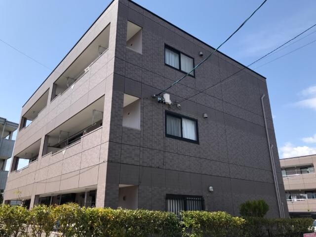 物件外観写真2　(外観写真（昼）)