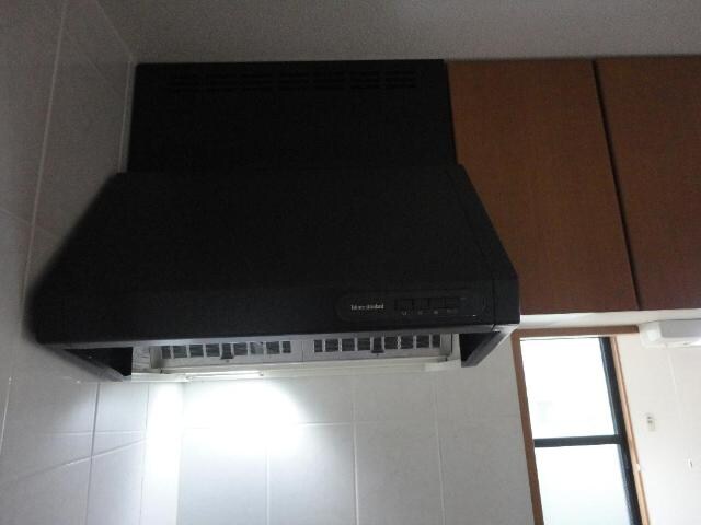 物件内観写真17　(レンジフード)