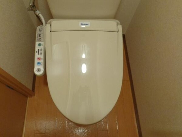 トイレ(シャワー付トイレ)