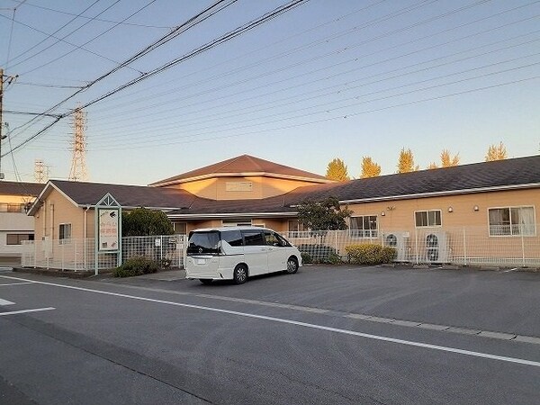 周辺環境(みらい保育園まで620m)