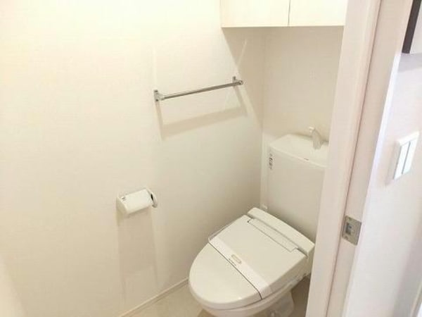 トイレ(室内写真は別部屋の写真です。)