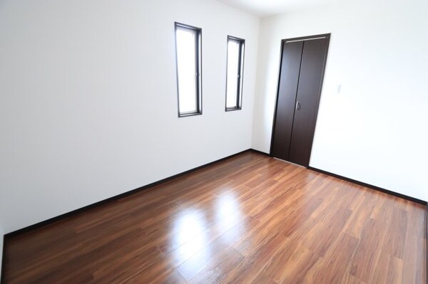 洋室(※別部屋のお写真で、現況優先と致します。)