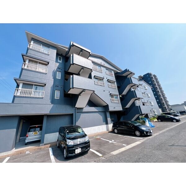 Maison Sakaeの物件外観写真