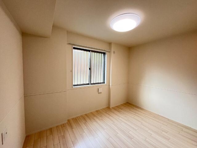 物件内観写真14　(室内)