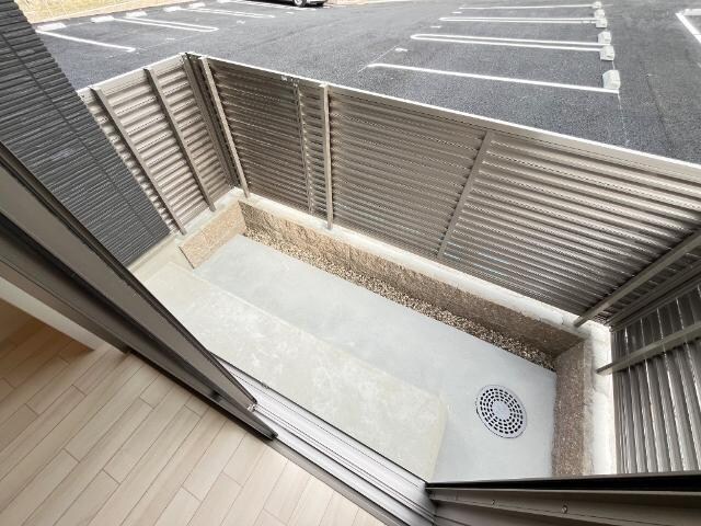 物件内観写真21　(ベランダ)