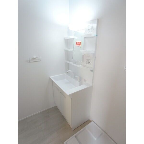 物件内観写真6　(室内写真は別部屋の写真です。)