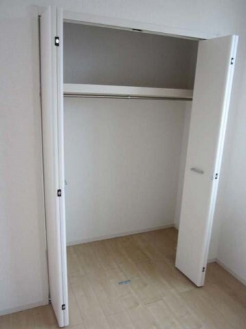 物件内観写真11　(ちょっとした収納スペースも充実しています)