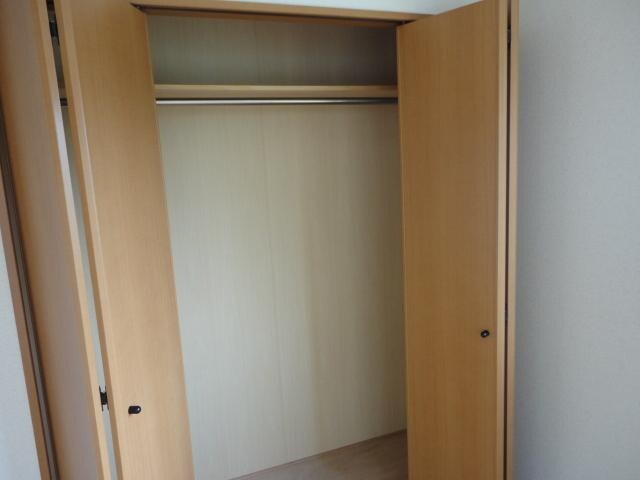 物件内観写真4　(クローゼット)