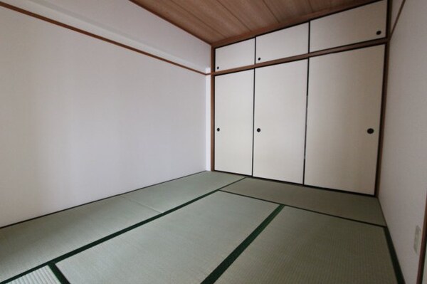 和室(別部屋のお写真で参考写真となります。)