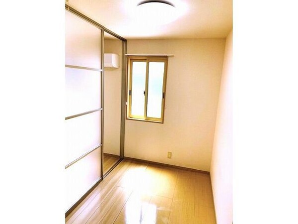 居室(室内写真は別部屋の写真です。)