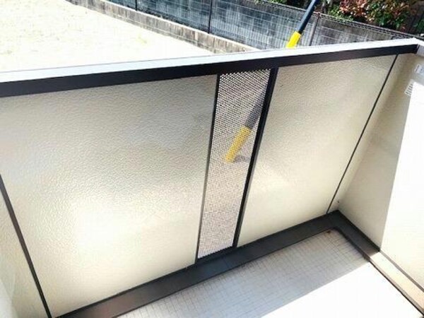 バルコニー(室内写真は別部屋の写真です。)
