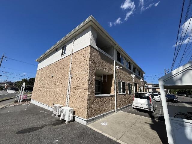 物件外観写真1　(外観写真（昼）)