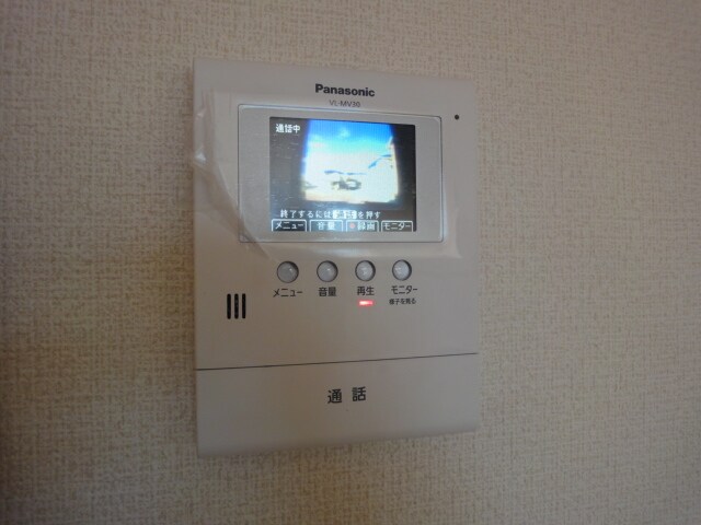 物件内観写真17　(カメラ付インターホン)