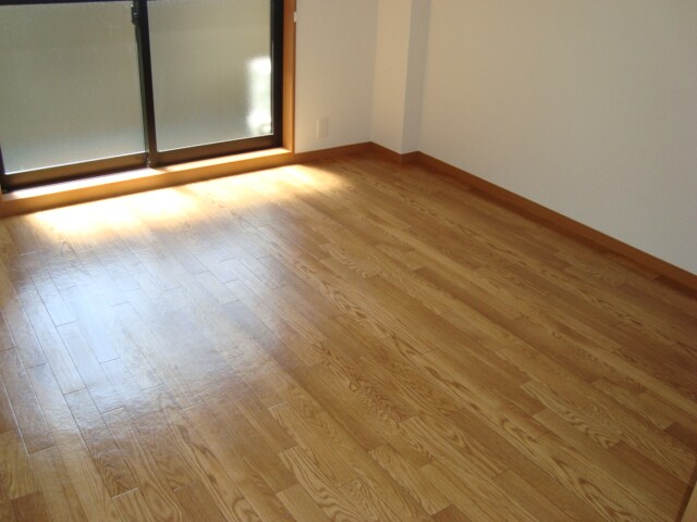 物件内観写真8　(洋室)