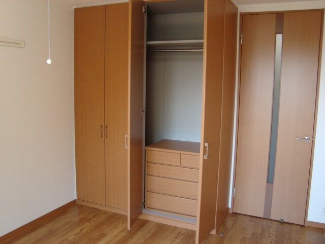 物件内観写真10　(クローゼット)