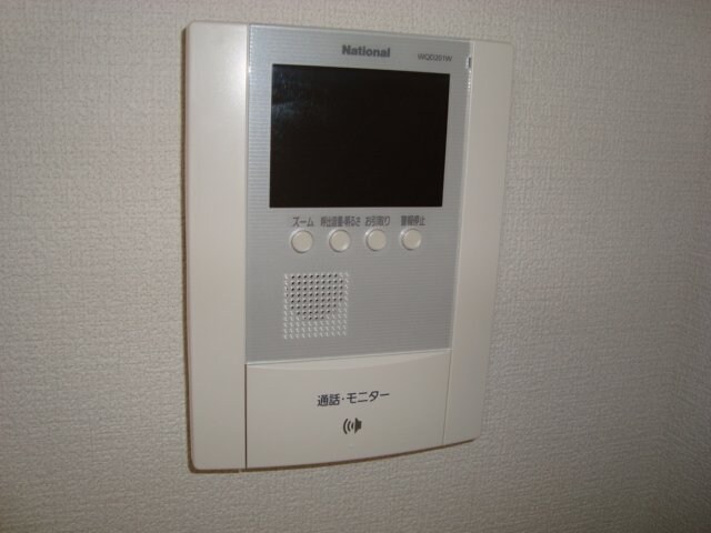 物件内観写真16　(カメラ付インターホン)