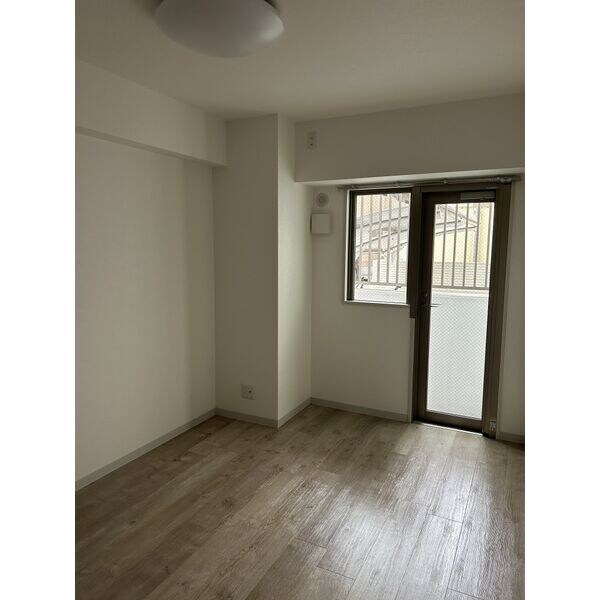 物件内観写真4　(室内写真は別部屋の写真です。)