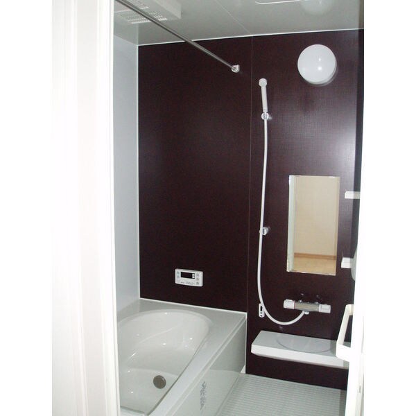 物件内観写真5　(室内写真は別部屋の写真です。)