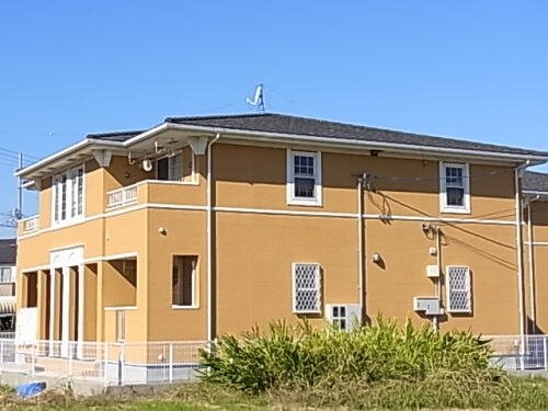 物件外観写真1　(おしゃれな外観です)