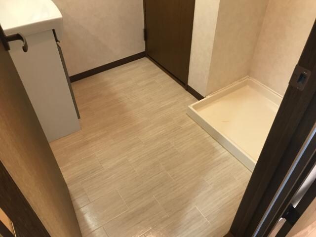 物件内観写真13　(洗面)