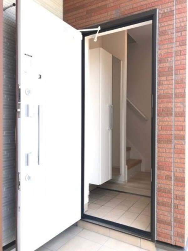 玄関(きれいな玄関です)