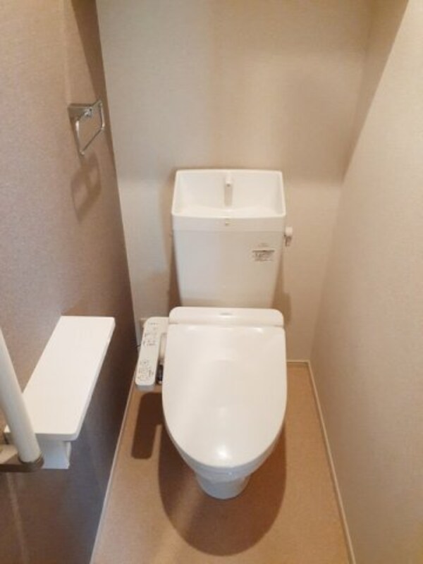 トイレ(清潔感のあるトイレです)