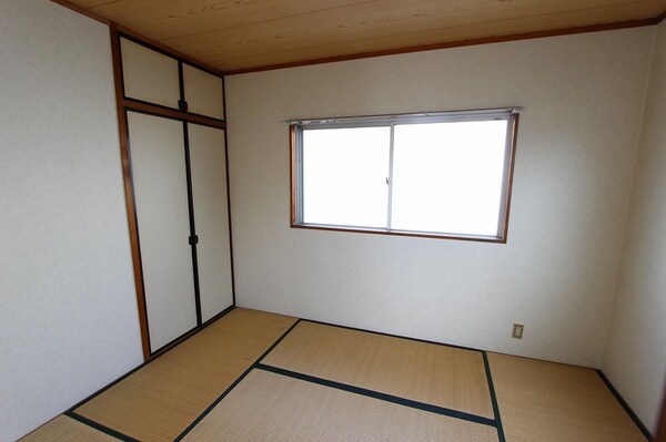 収納(他のお部屋のお写真です。)