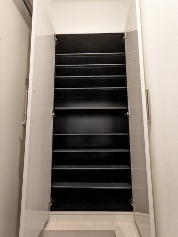 物件内観写真16　(シューズボックス)