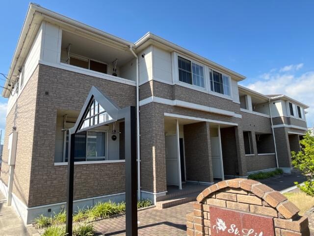 物件外観写真2　(外観写真（昼）)