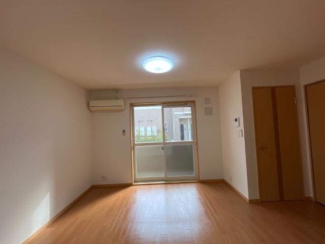 物件内観写真4　(室内（イメージ）)