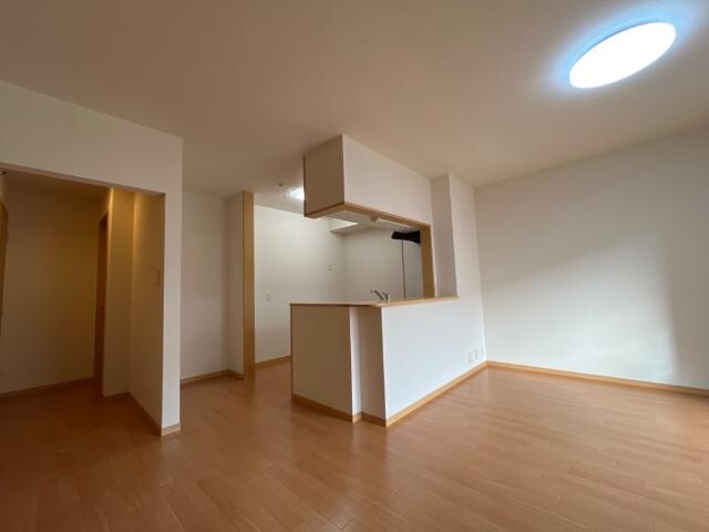 物件内観写真12　(リビング（イメージ）)