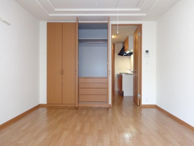 物件内観写真6　(洋室)