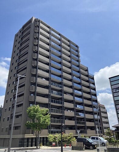 物件外観写真1　(建物外観)