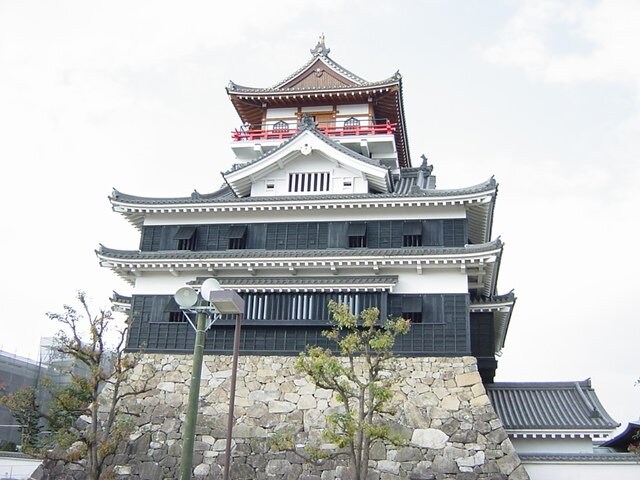 物件外観写真4　(清洲城まで888ｍ)