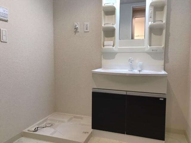 物件内観写真15　(洗面)