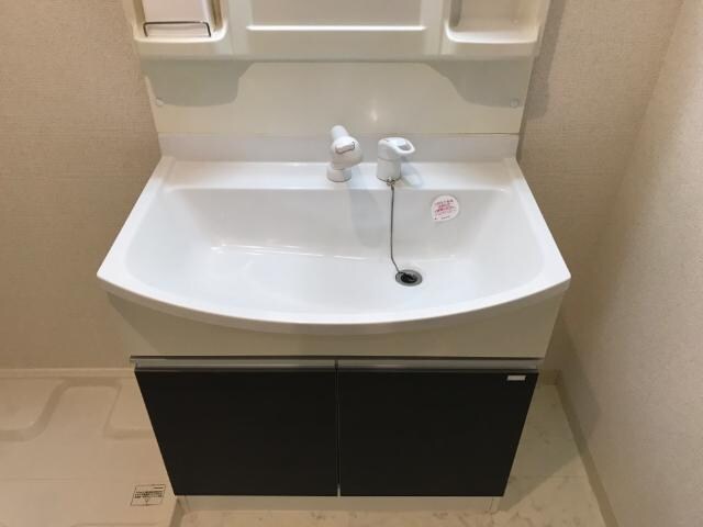 物件内観写真18　(洗髪洗面化粧台)