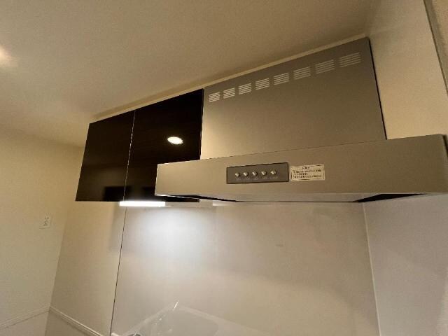 物件内観写真9　(吊戸棚)