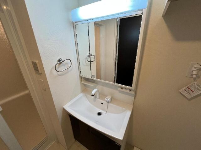 物件内観写真17　(洗髪洗面化粧台)