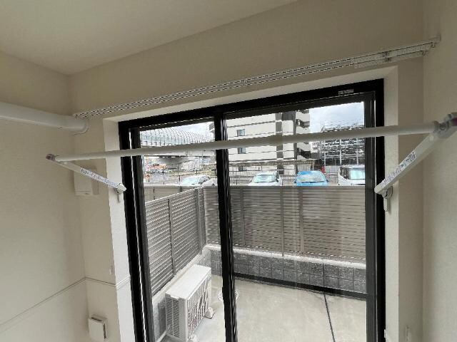 物件内観写真22　(室内物干し)