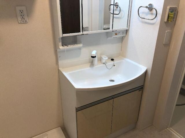 物件内観写真6　(洗髪洗面化粧台)